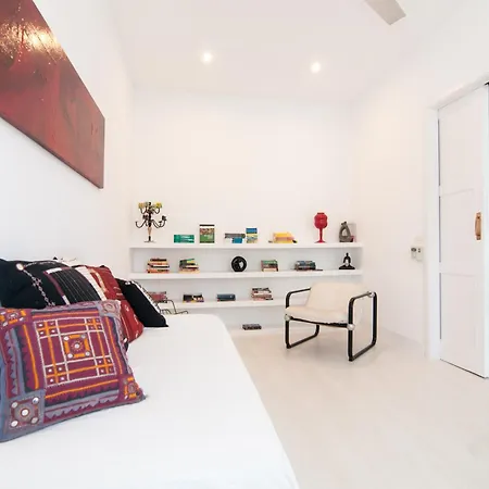 Weflating Ramblas Apartment Barcelona
